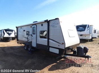 Used 2017 Coachmen Clipper Ultra-Lite 21BH available in Wayland, Michigan
