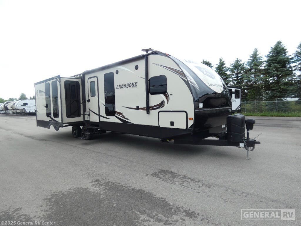 Used 2019 Prime Time LaCrosse 3211RK-2SLD available in Wayland, Michigan