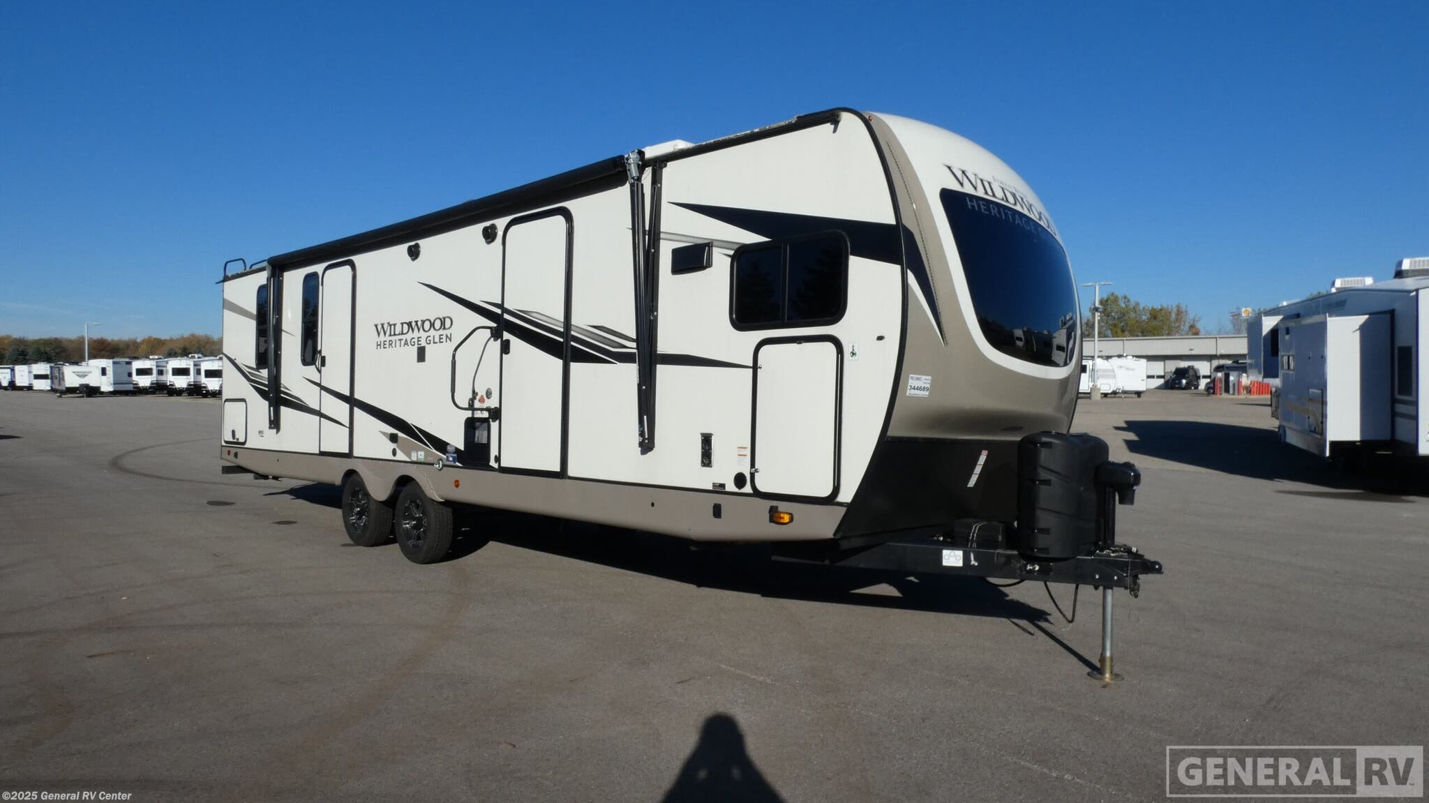 Used 2022 Forest River Wildwood Heritage Glen 270FKS available in Wayland, Michigan