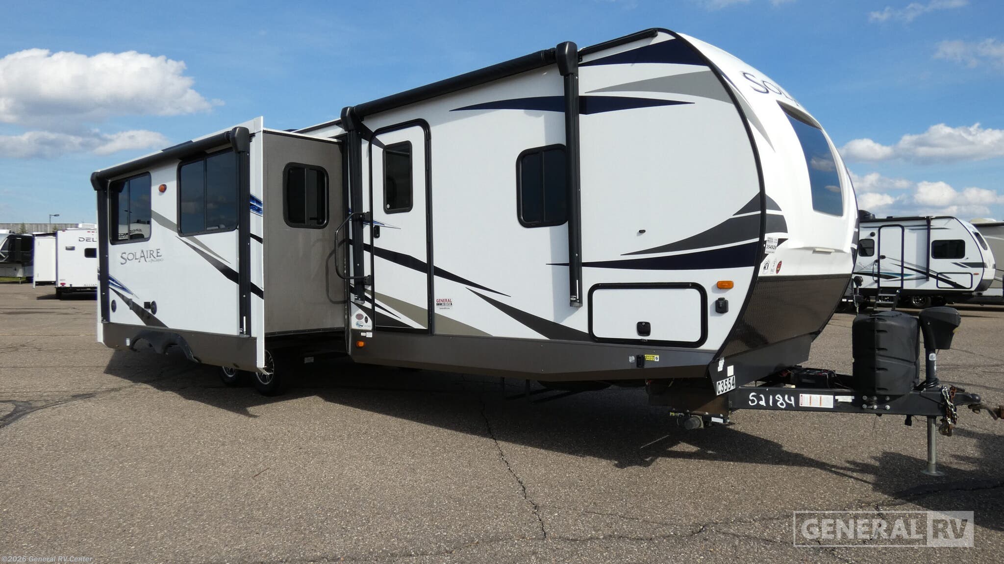 Used 2019 Palomino Solaire 314TSBH available in Wayland, Michigan