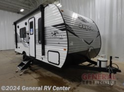 New 2025 Jayco Jay Flight SLX 175FQ available in Wixom, Michigan