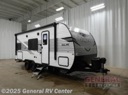 New 2025 Jayco Jay Flight SLX 211MB available in Wixom, Michigan