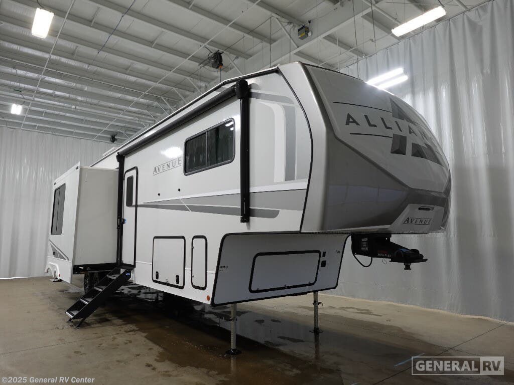 New 2025 Alliance RV Avenue 38DBL available in Wixom, Michigan