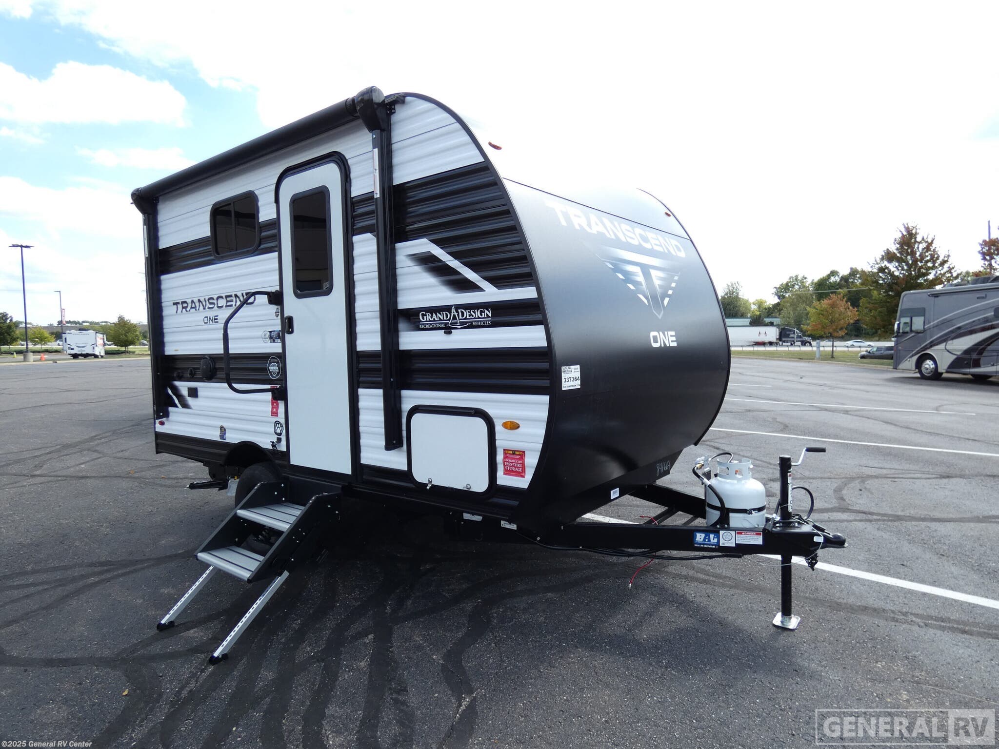 New 2026 Grand Design Transcend One 131DL available in Wixom, Michigan
