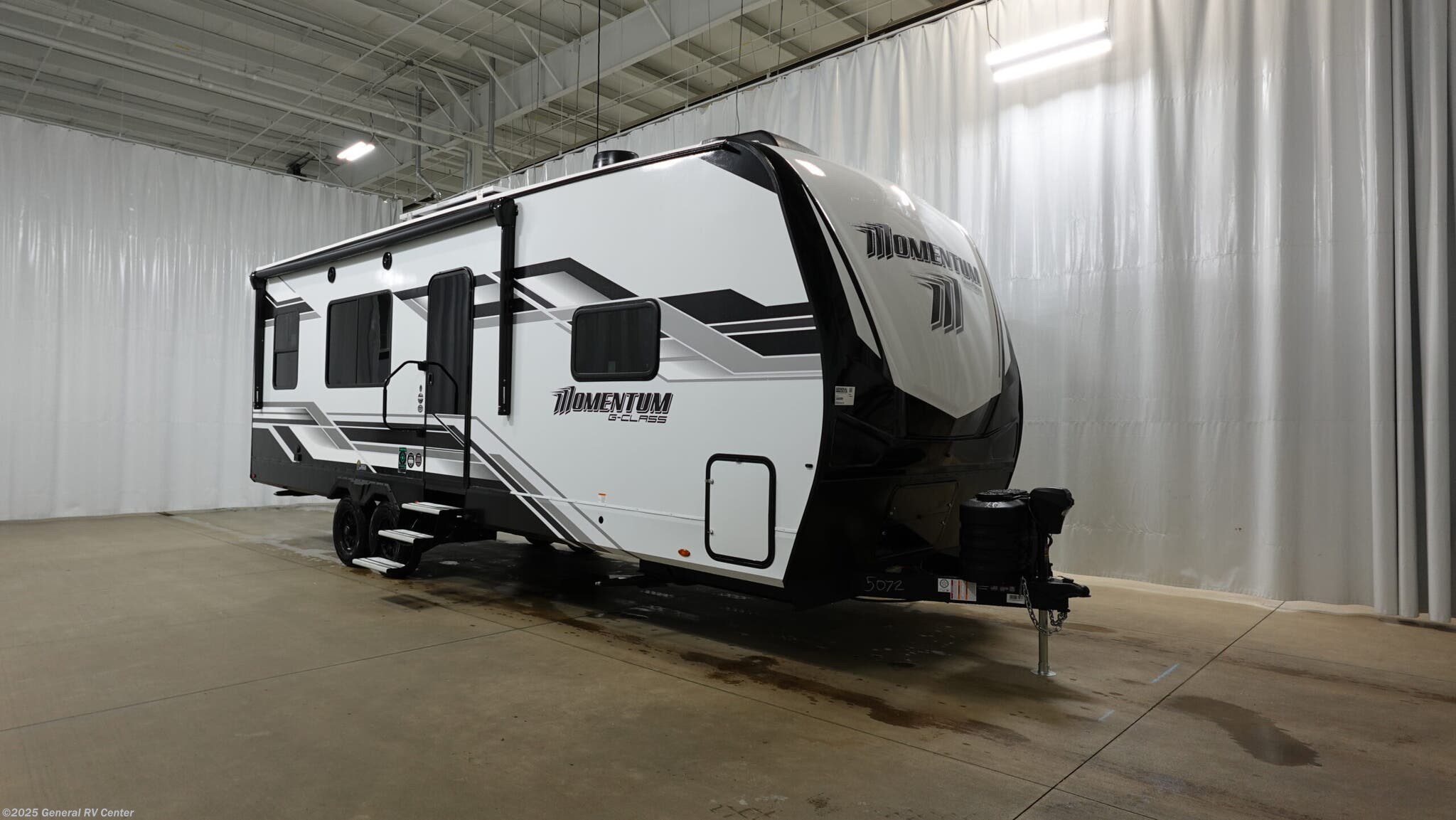 New 2026 Grand Design Momentum 27G available in Wixom, Michigan