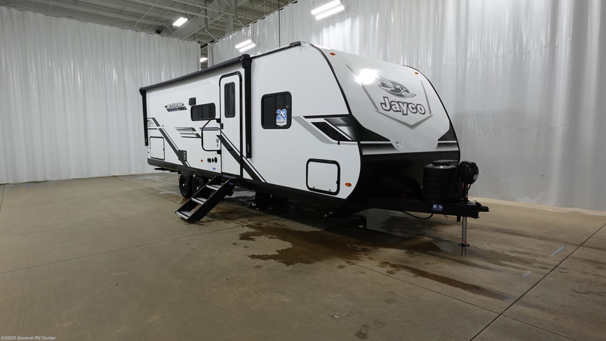 New 2026 Jayco  FEATHER 26BHSL available in Wixom, Michigan