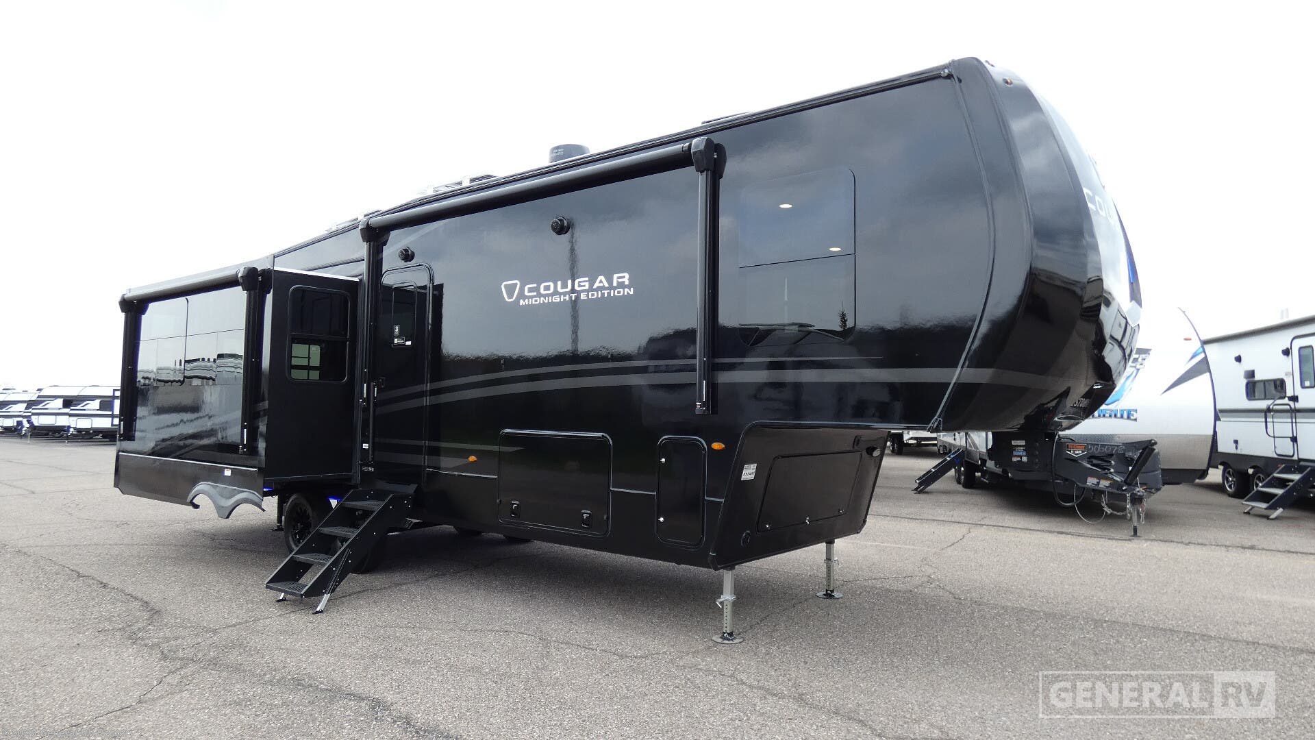 New 2026 Keystone Cougar 316RLS available in Wixom, Michigan