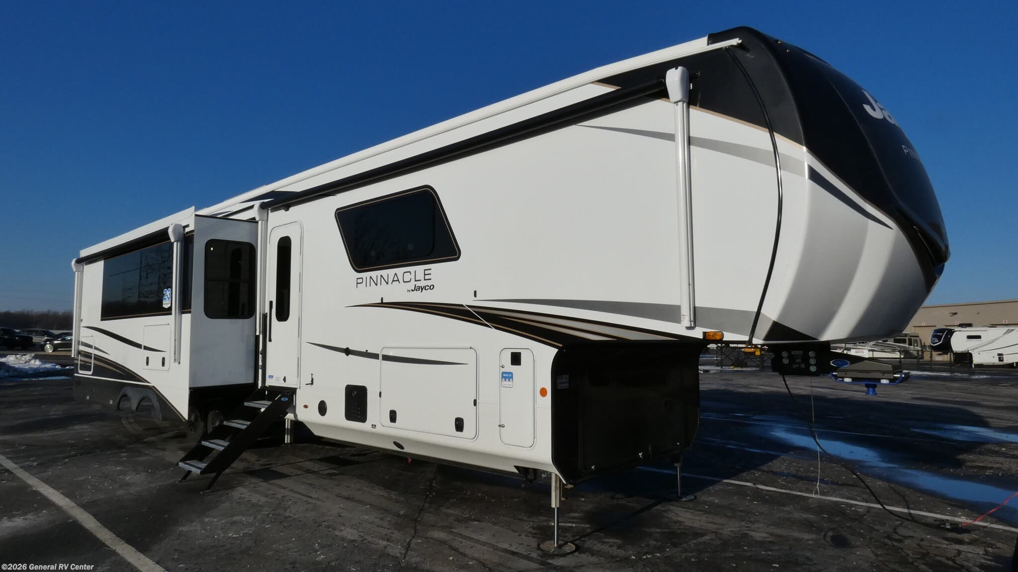 New 2026 Jayco Pinnacle 38FBRK available in Wixom, Michigan