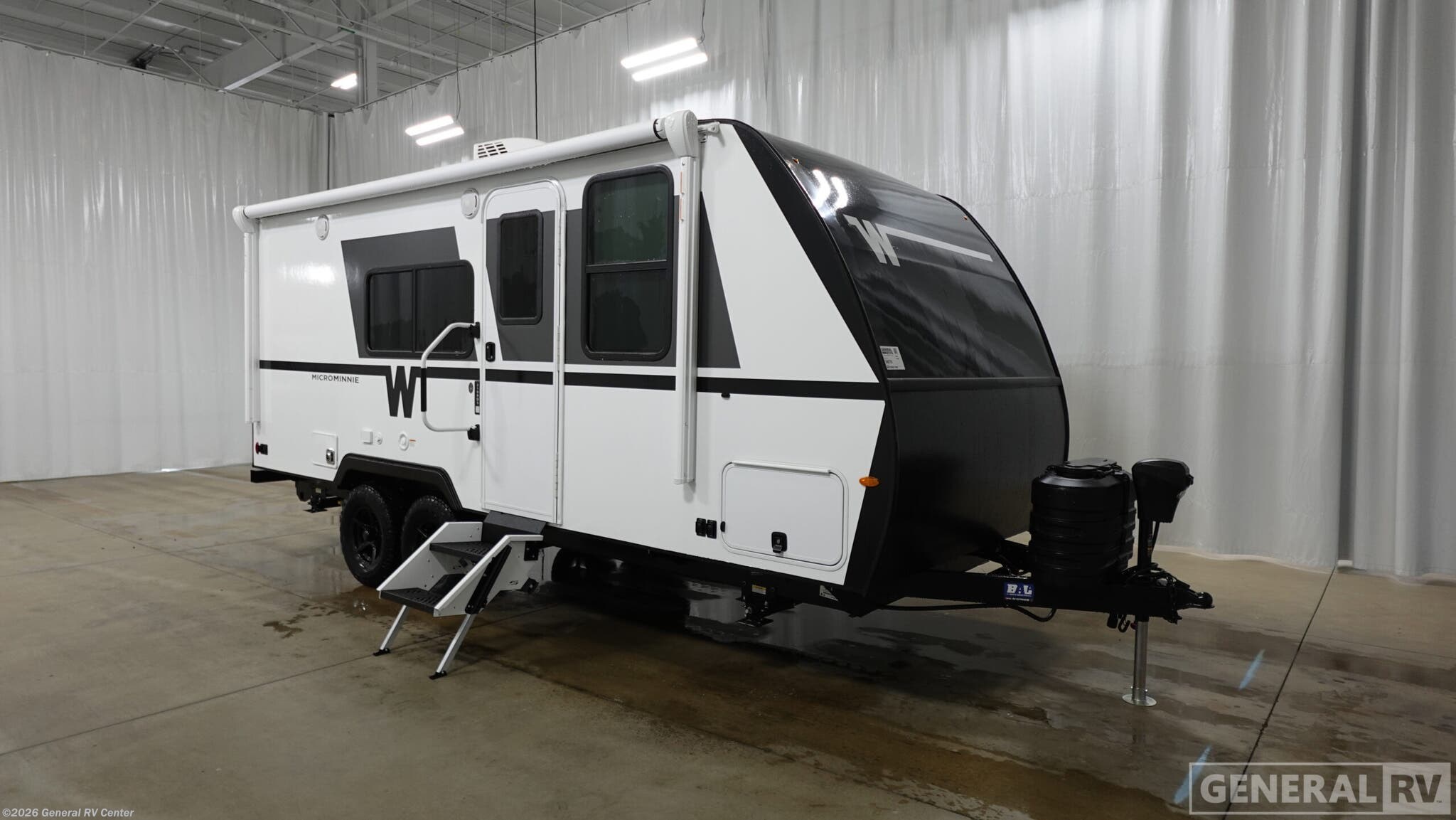 New 2026 Winnebago Micro Minnie 2108DS available in Wixom, Michigan