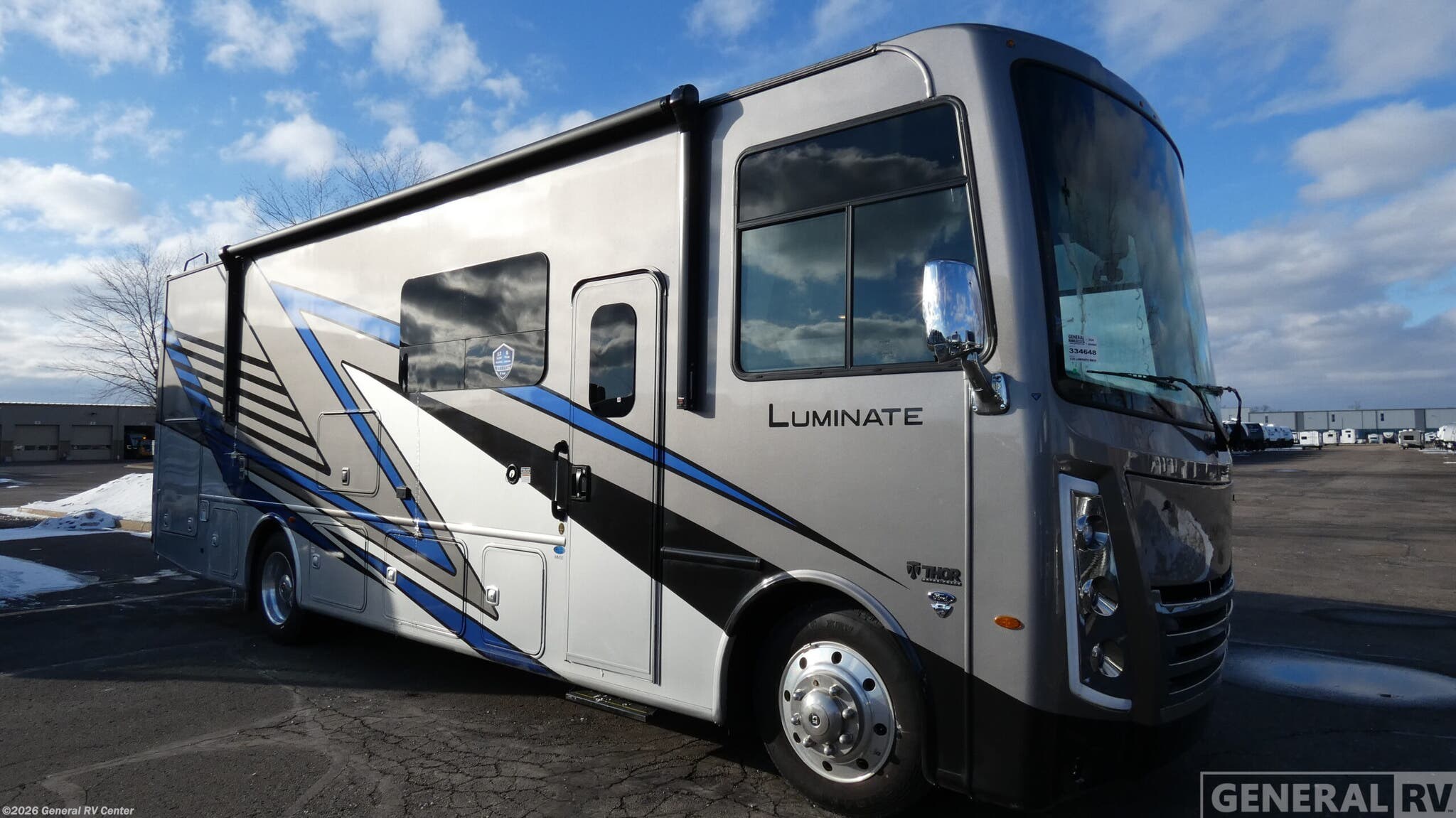 New 2026 Thor Motor Coach Luminate MM30 available in Wixom, Michigan