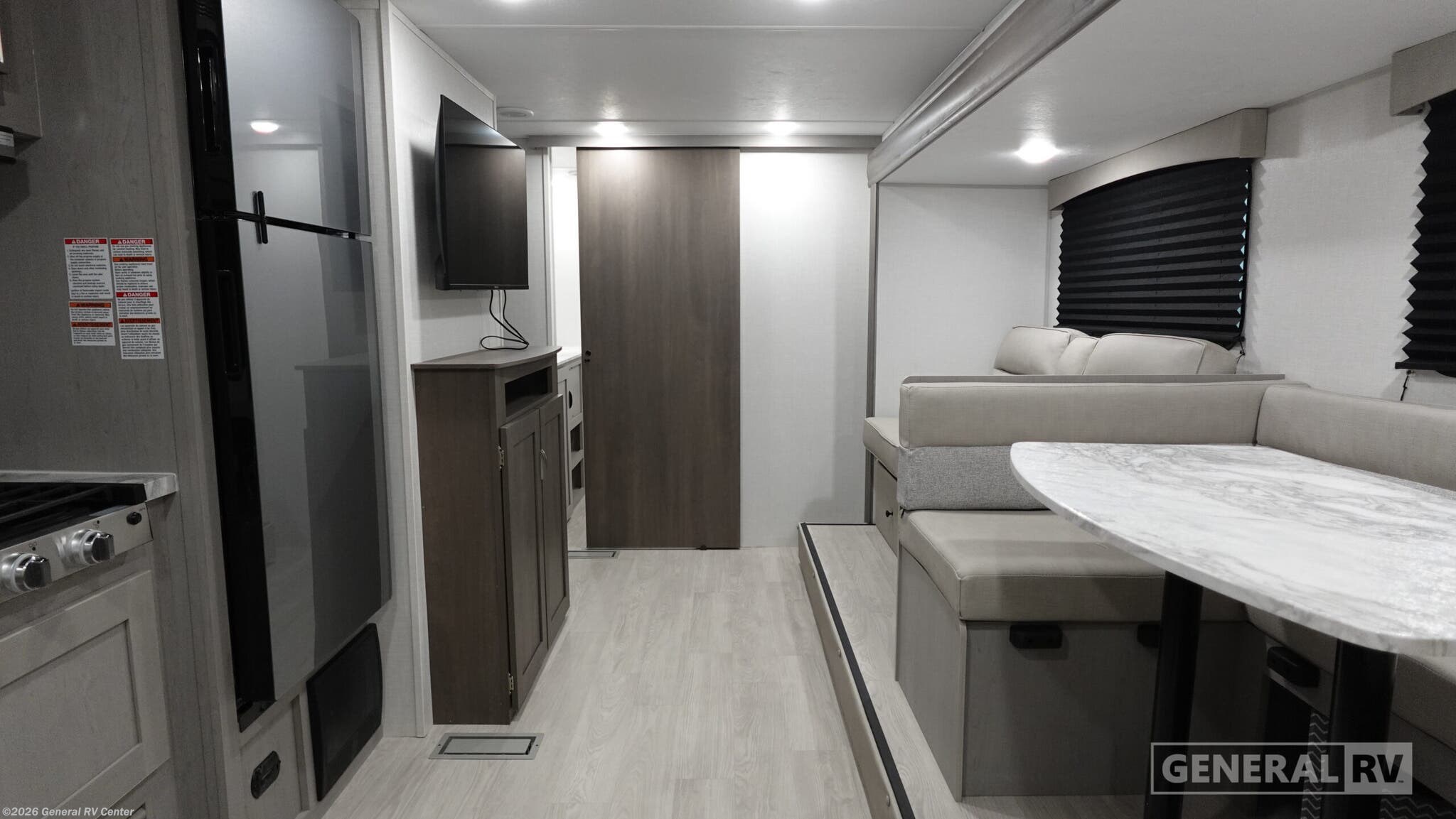 New 2026 Coachmen Clipper 6K Series 25RB available in Wixom, Michigan