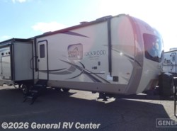 Used 2018 Forest River Rockwood Signature Ultra Lite 8332BS available in Wixom, Michigan