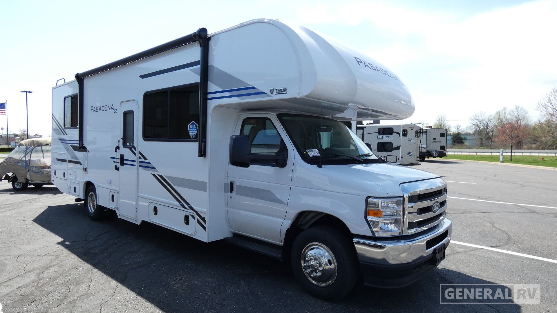 New 2026 Thor Motor Coach Pasadena SE28 available in Wixom, Michigan
