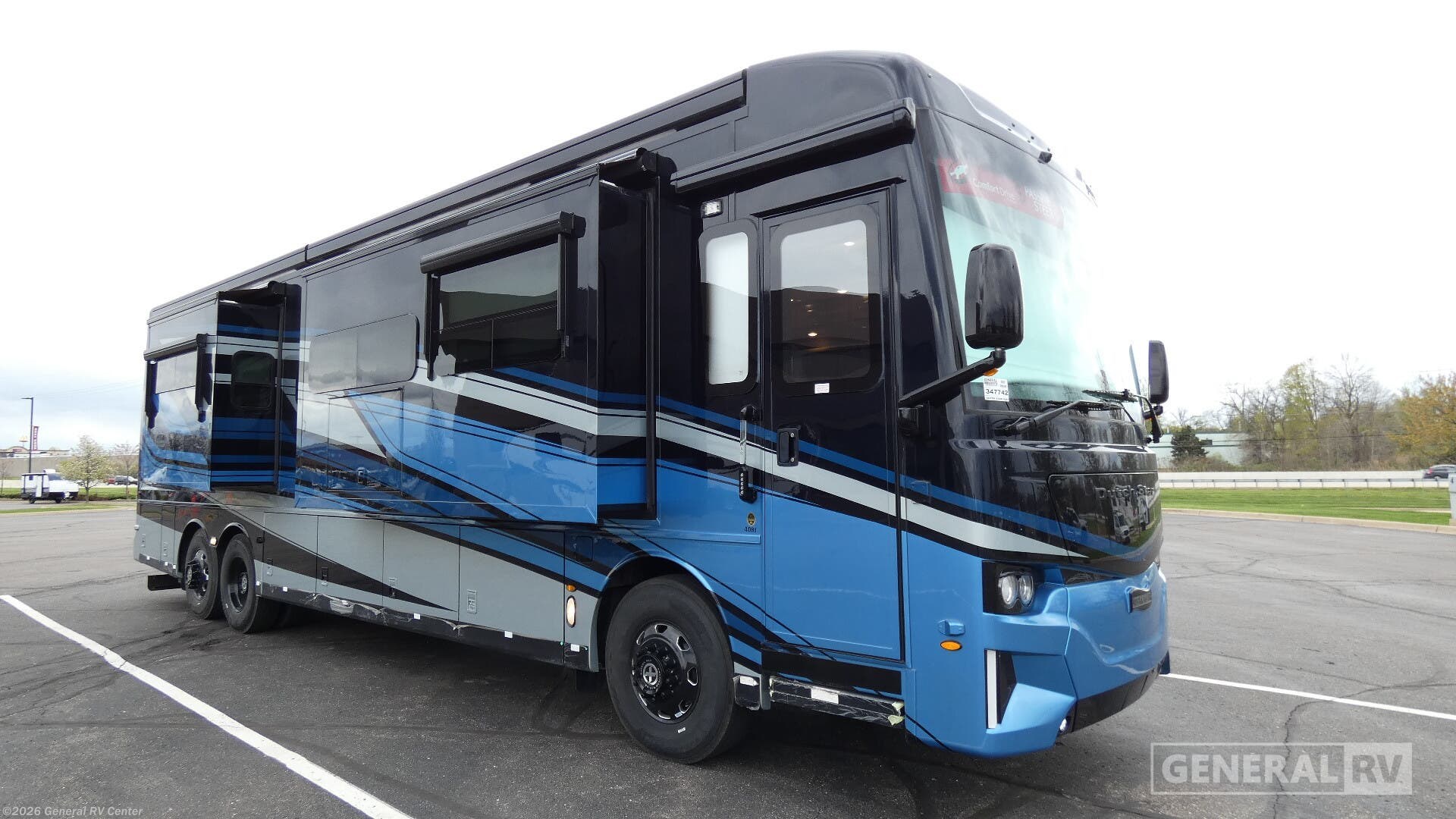 New 2026 Newmar Dutch Star 4081 available in Wixom, Michigan