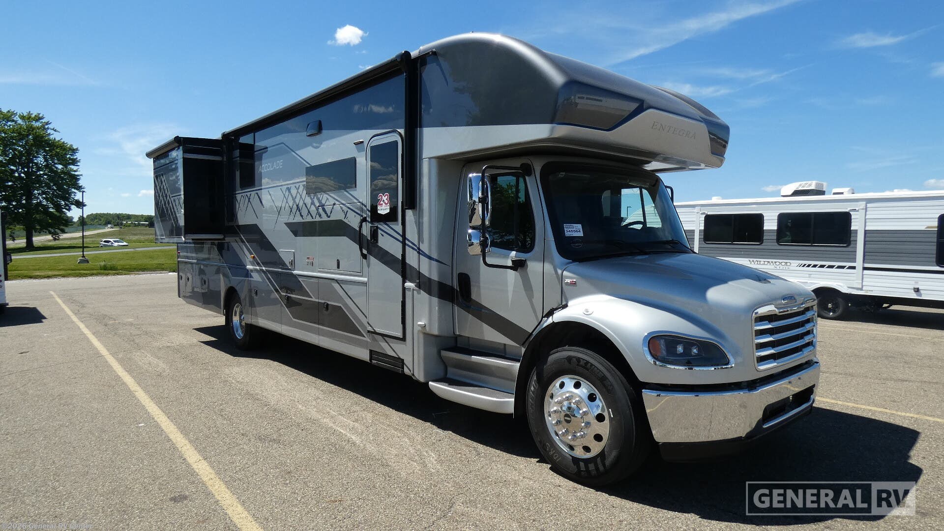 New 2026 Entegra Coach Accolade 37K available in Wixom, Michigan