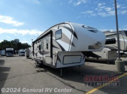 Used 2015 Keystone Cougar X-Lite 28RDB available in Birch Run, Michigan