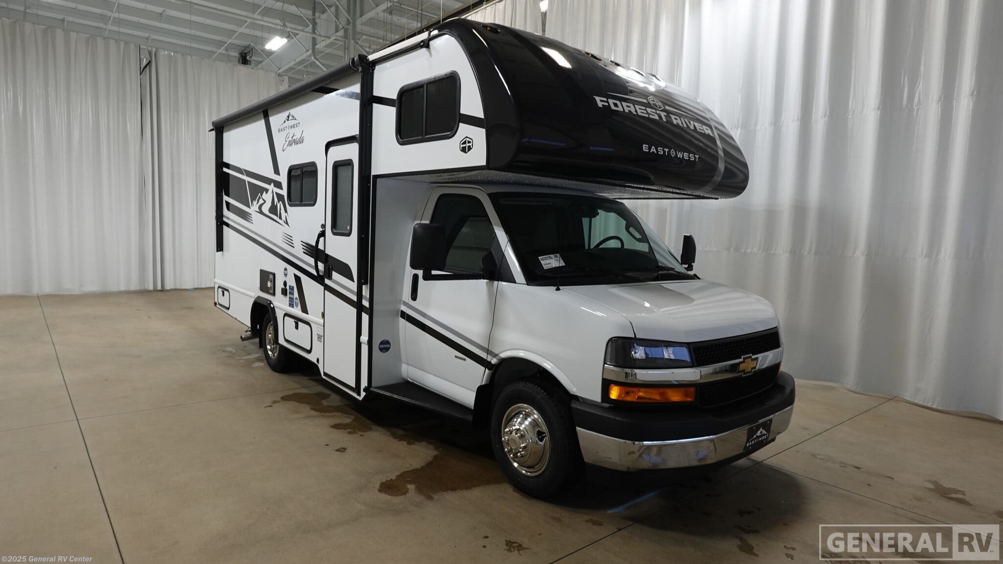 New 2026 East to West Entrada 220S available in Birch Run, Michigan