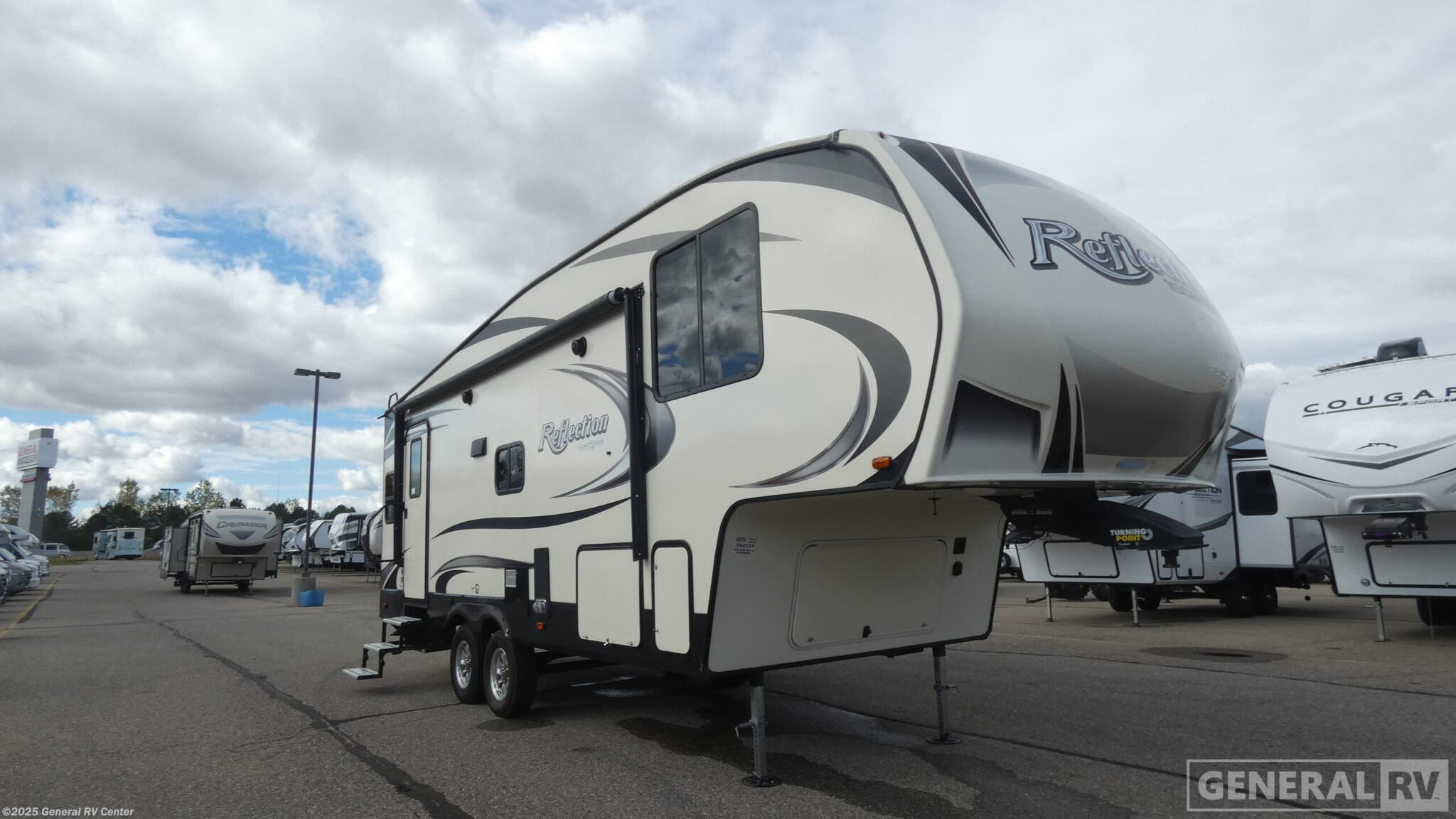 Used 2018 Grand Design Reflection 150 Series 230RL available in Birch Run, Michigan