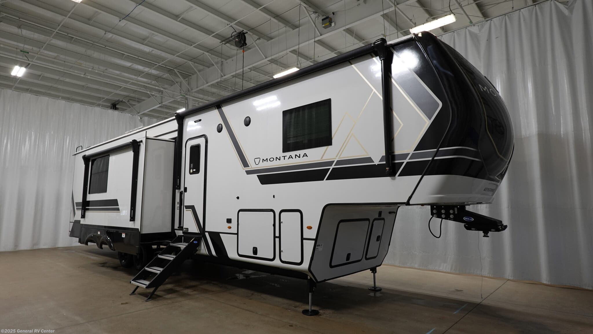 New 2026 Keystone Montana 3915TB available in Birch Run, Michigan