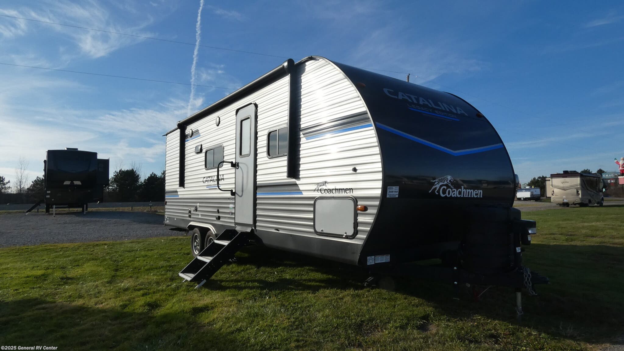 Used 2023 Coachmen Catalina LEGACY 243RBS available in Birch Run, Michigan