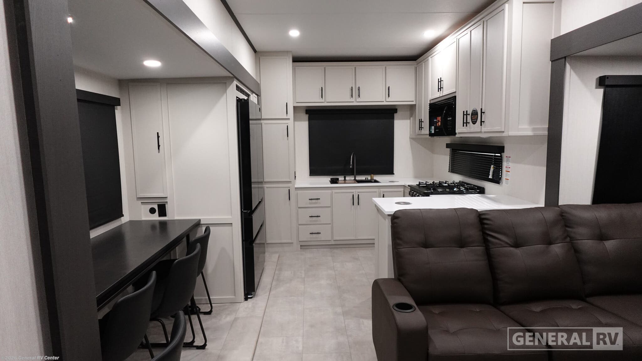 New 2026 Prime Time Crusader KING33 available in Birch Run, Michigan