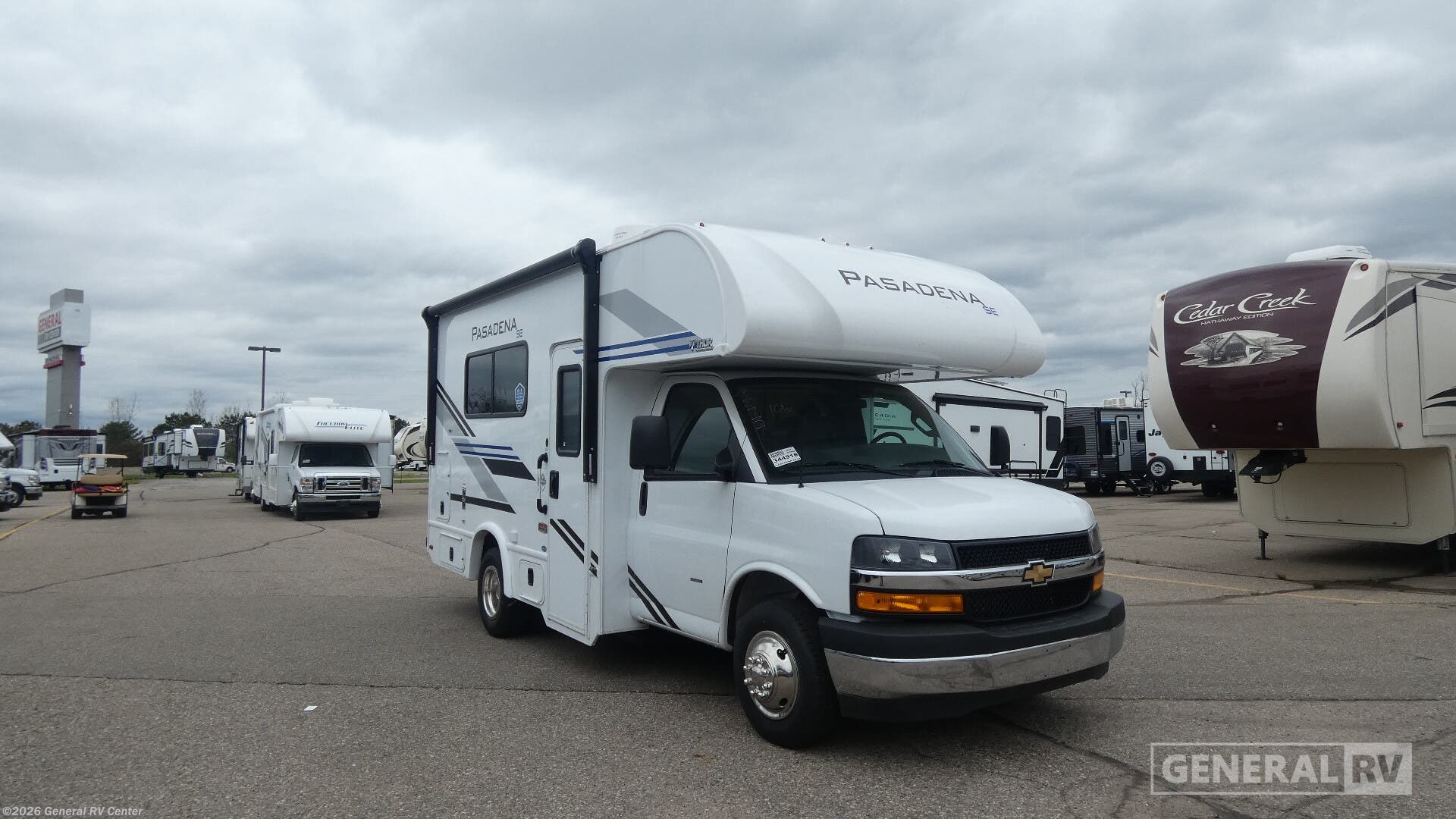 New 2026 Thor Motor Coach Pasadena SE SX19 Chevy available in Birch Run, Michigan
