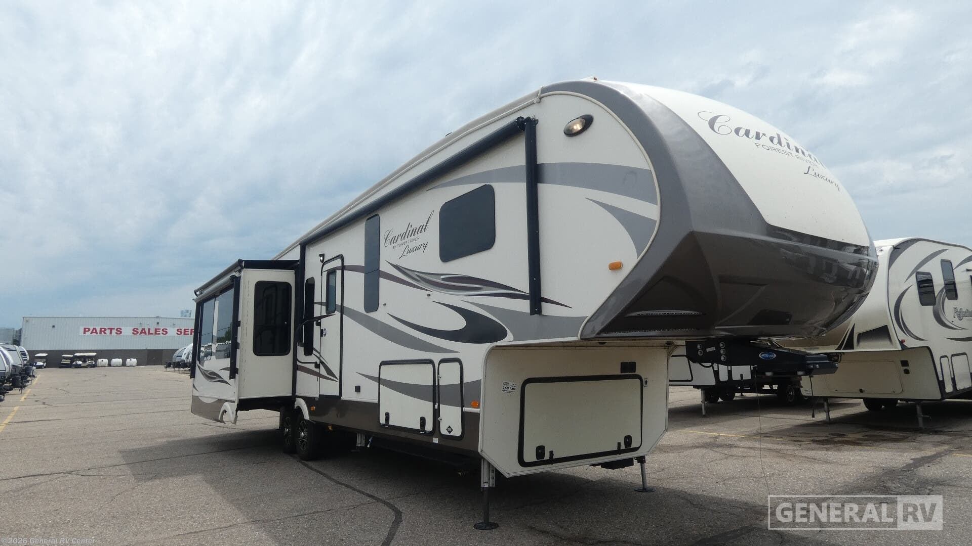 Used 2018 Forest River Cardinal Luxury 3456RLX available in Birch Run, Michigan