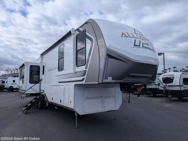 New 2025 Alliance RV Paradigm 340RL available in Colton, California