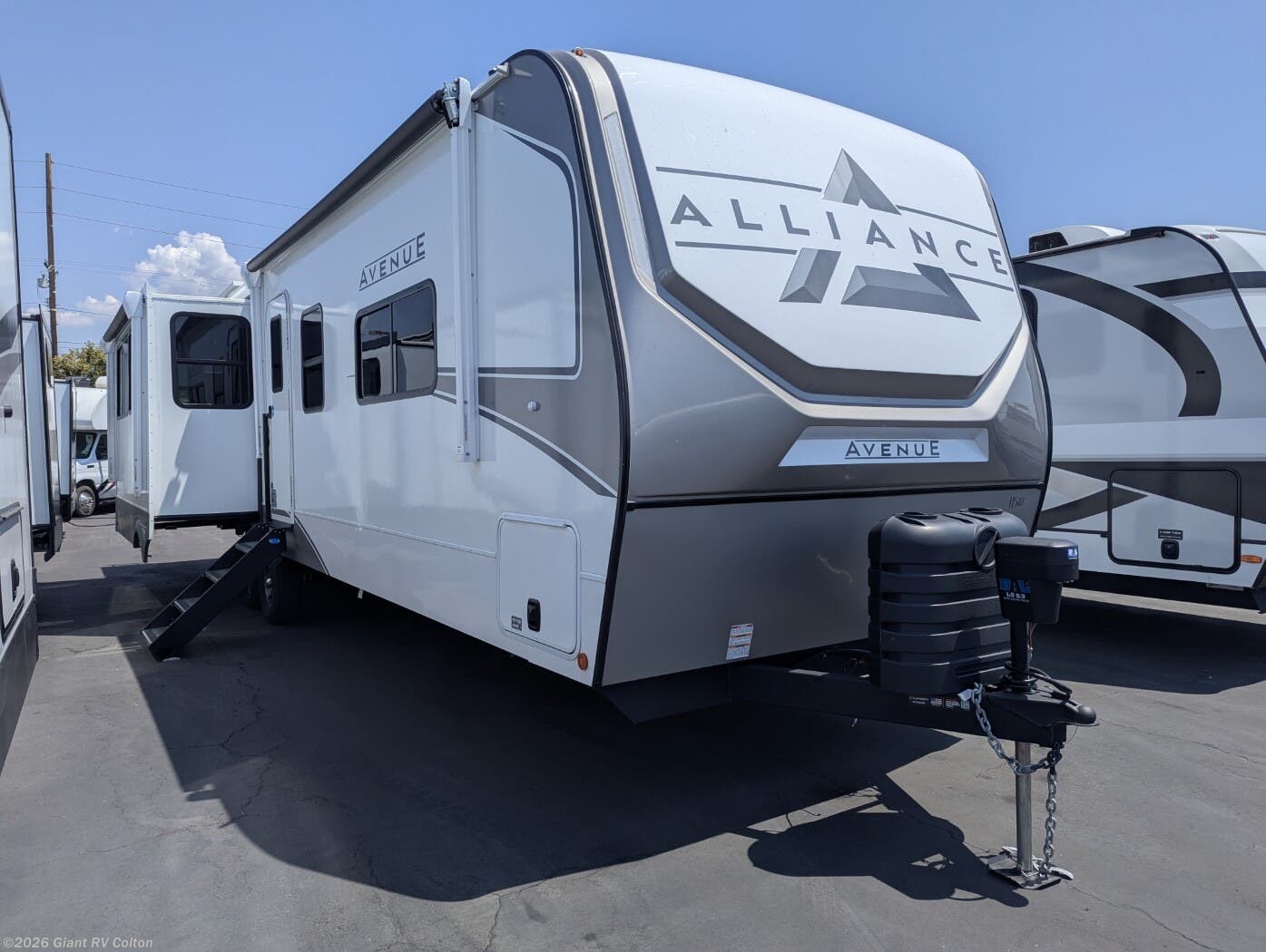 New 2026 Alliance RV Avenue 332RL available in Colton, California