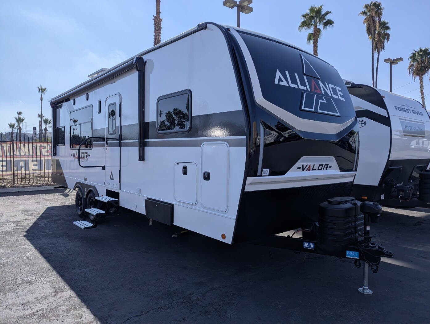 New 2026 Alliance RV Valor All Access 27T14 available in Colton, California