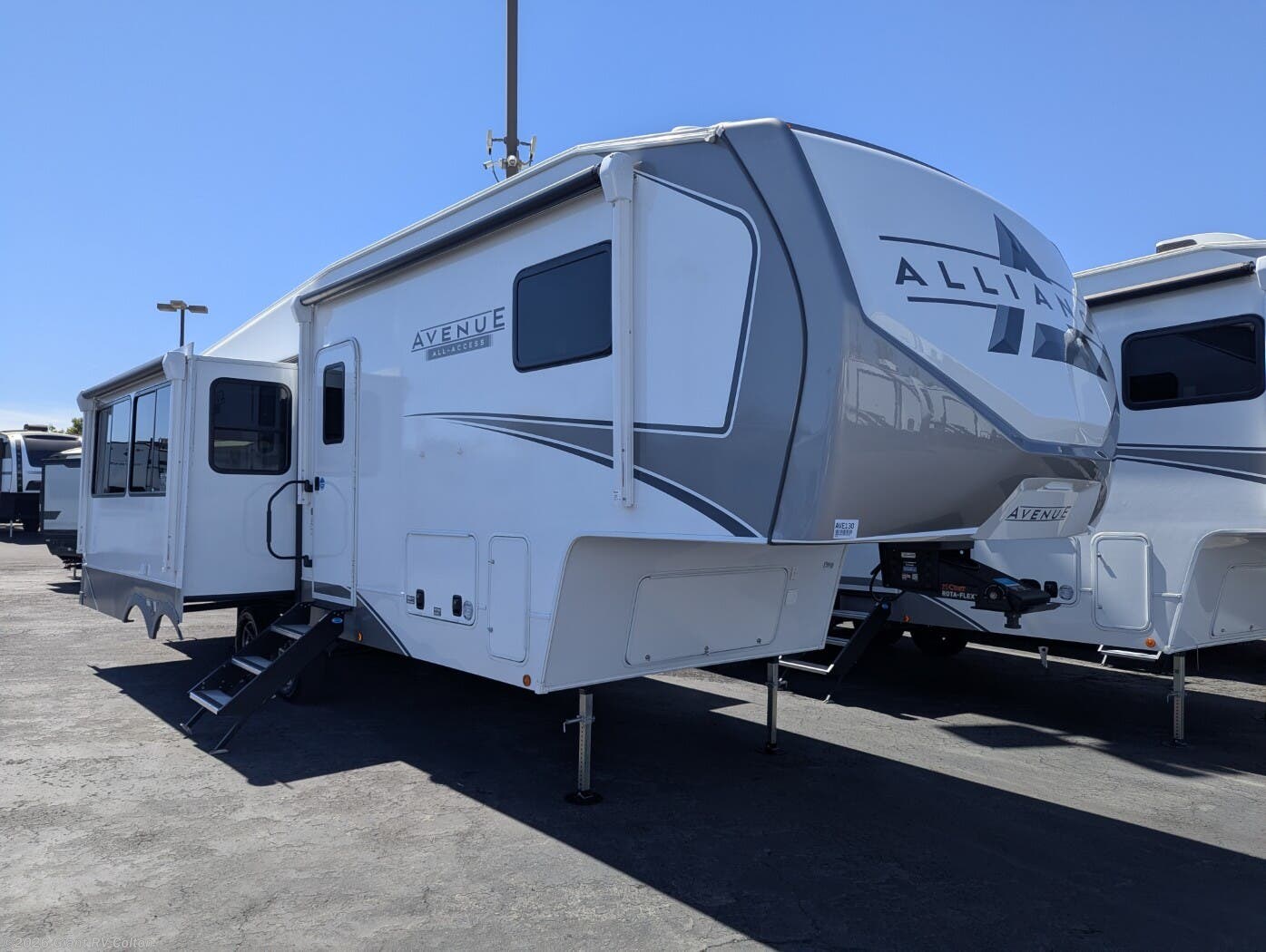 New 2026 Alliance RV Avenue 29RL available in Colton, California