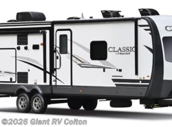 Used 2019 Forest River Flagstaff Classic Super Lite 832BHIKWS available in Colton, California