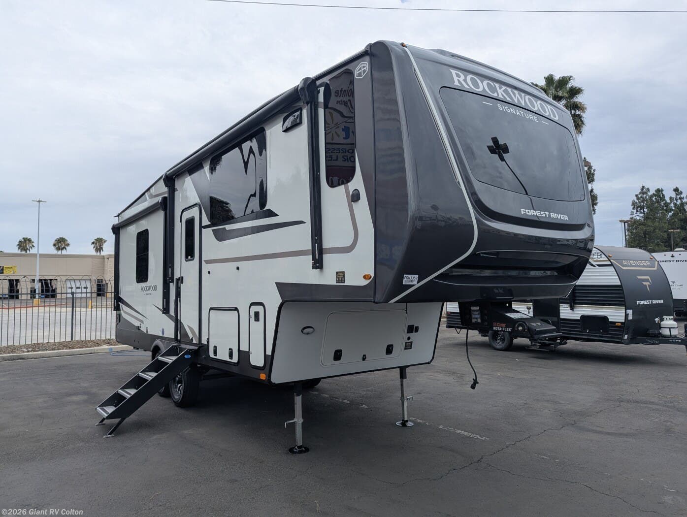 New 2027 Forest River Rockwood Signature 290SFK available in Colton, California