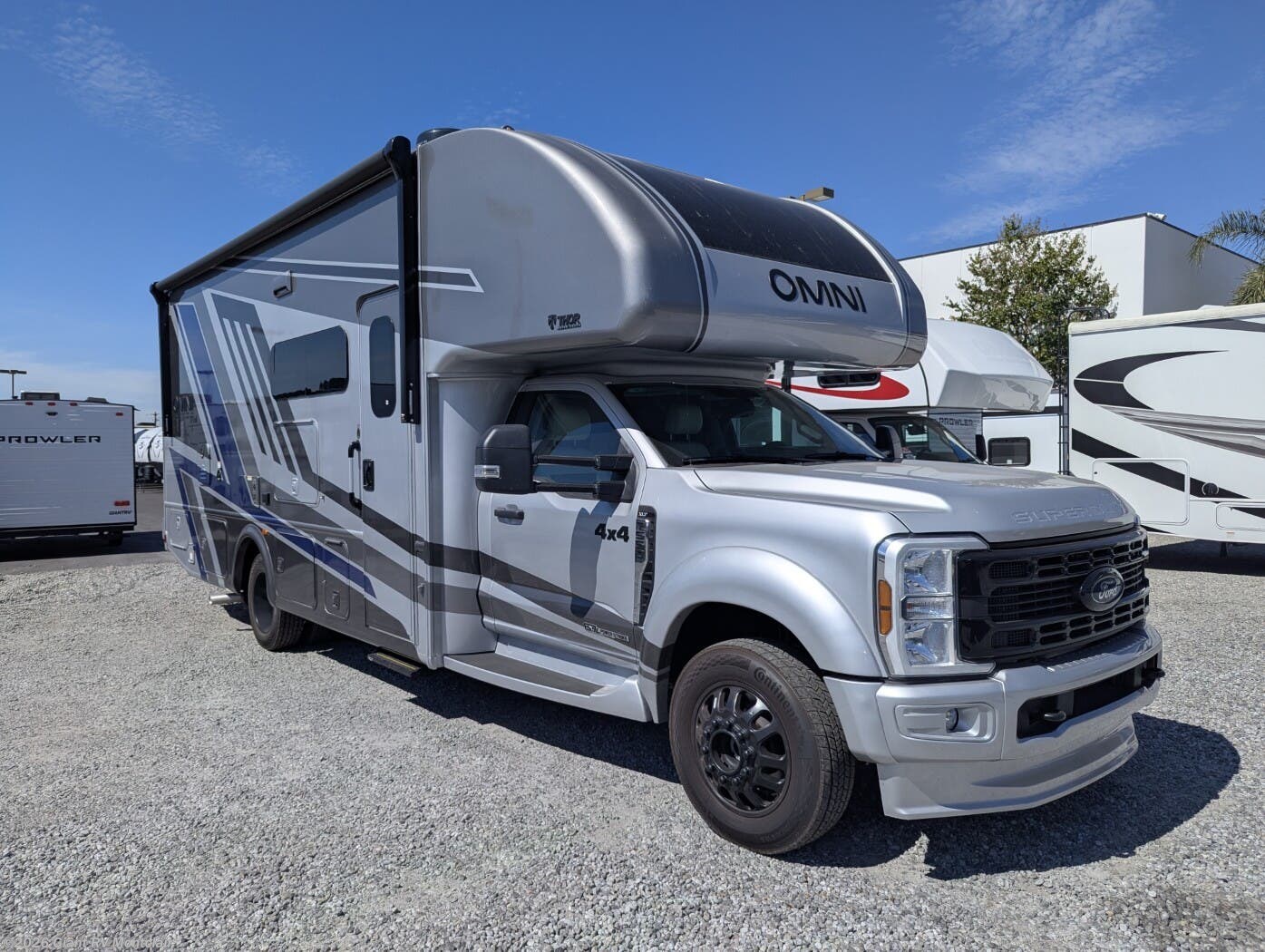 New 2026 Thor Motor Coach Omni Trail S29 available in Montclair, California