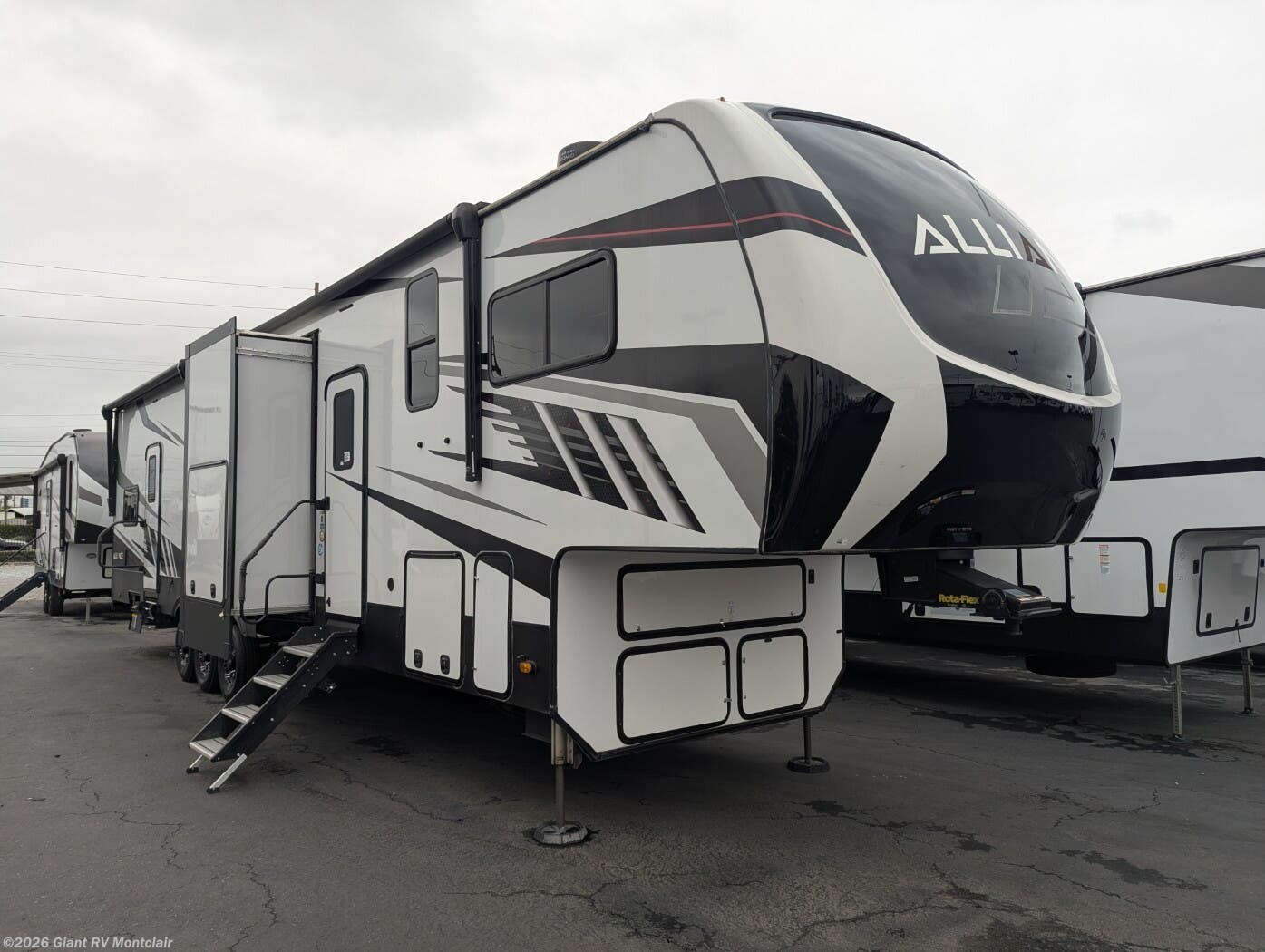 Used 2022 Alliance RV Valor 40V13 available in Montclair, California