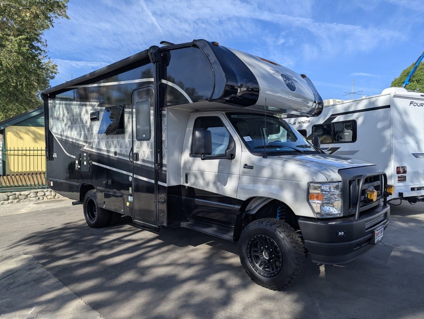 New 2026 Coachmen Cross Trail 22XG available in Montclair, California