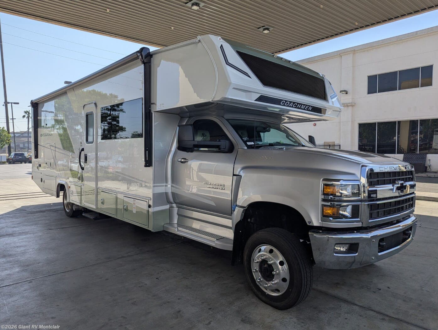 New 2026 Coachmen Entourage 330DS available in Montclair, California