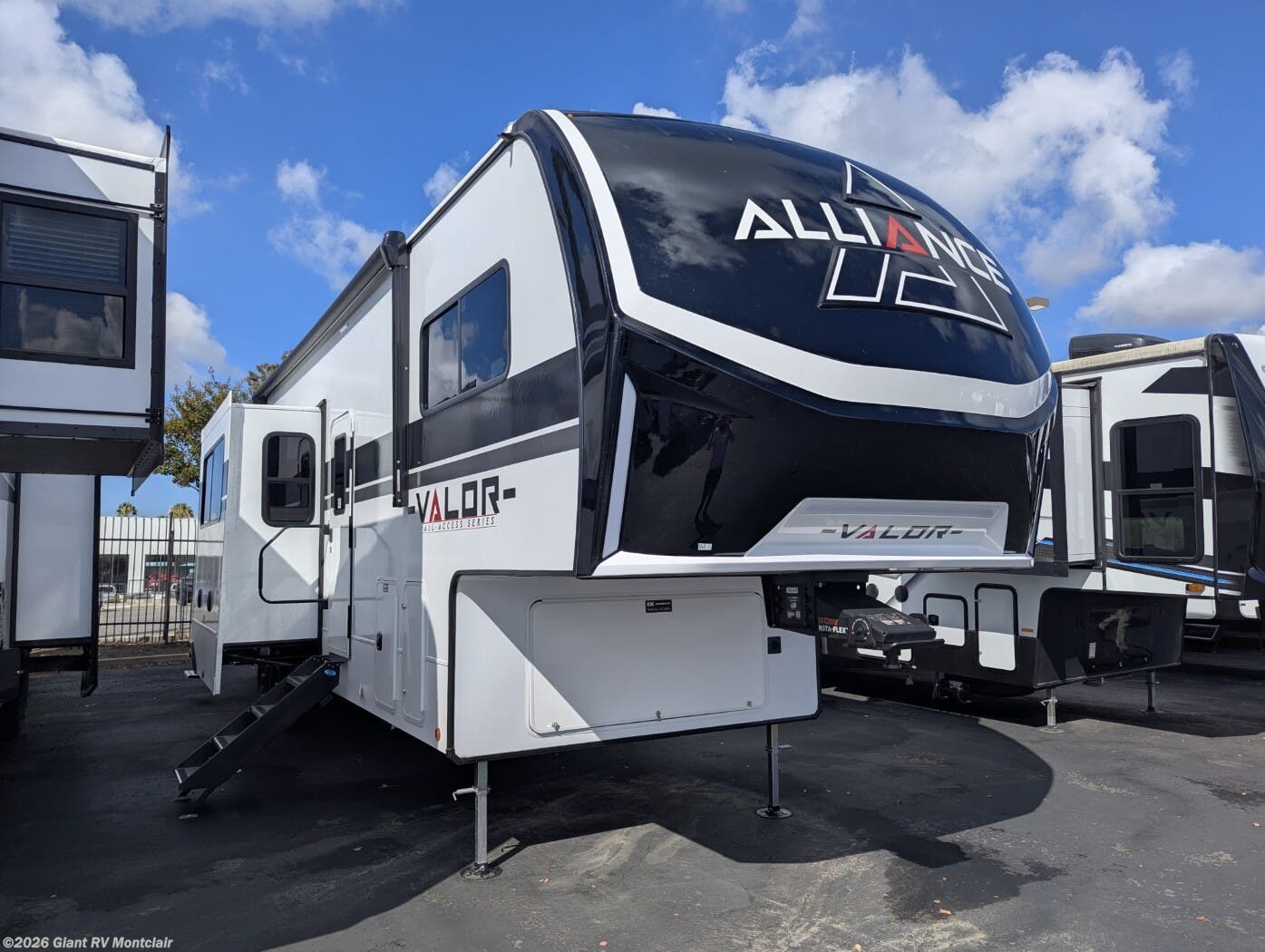 New 2026 Alliance RV Valor 35A14 available in Montclair, California