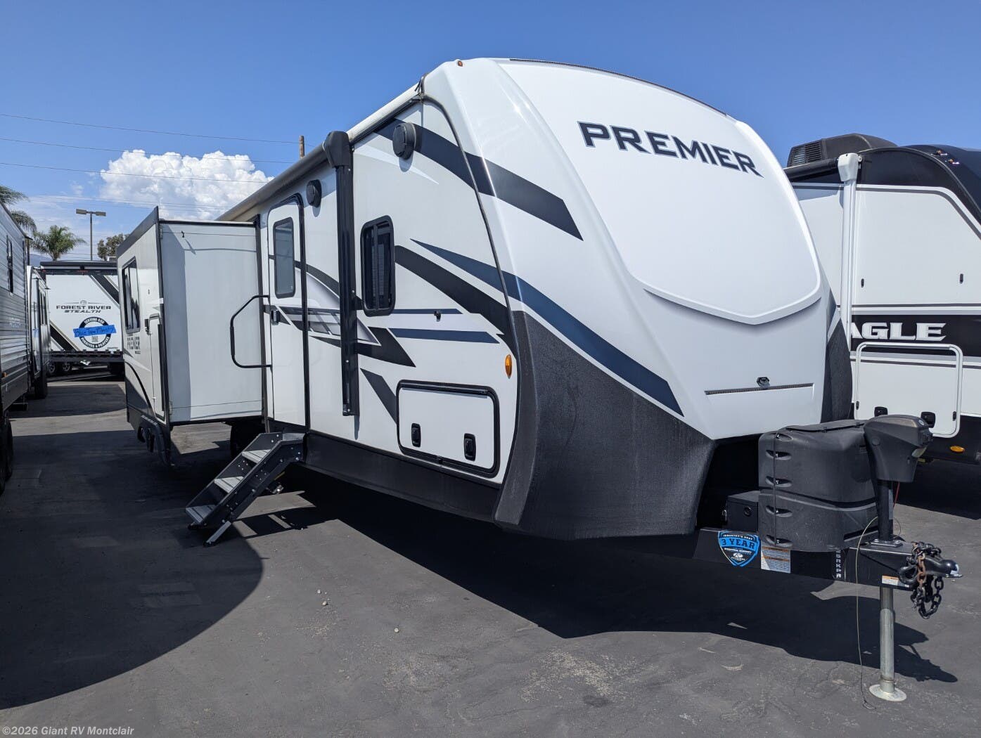 Used 2023 Keystone Premier 25RKPR available in Montclair, California