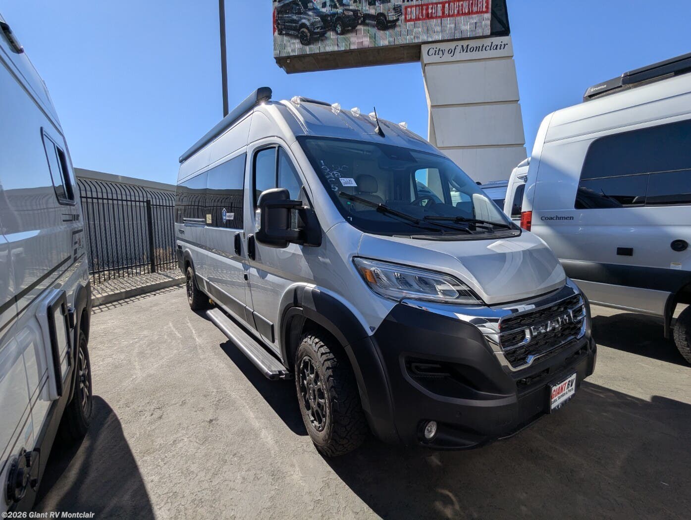 2027 Thor Motor Coach Tellaro 20Y