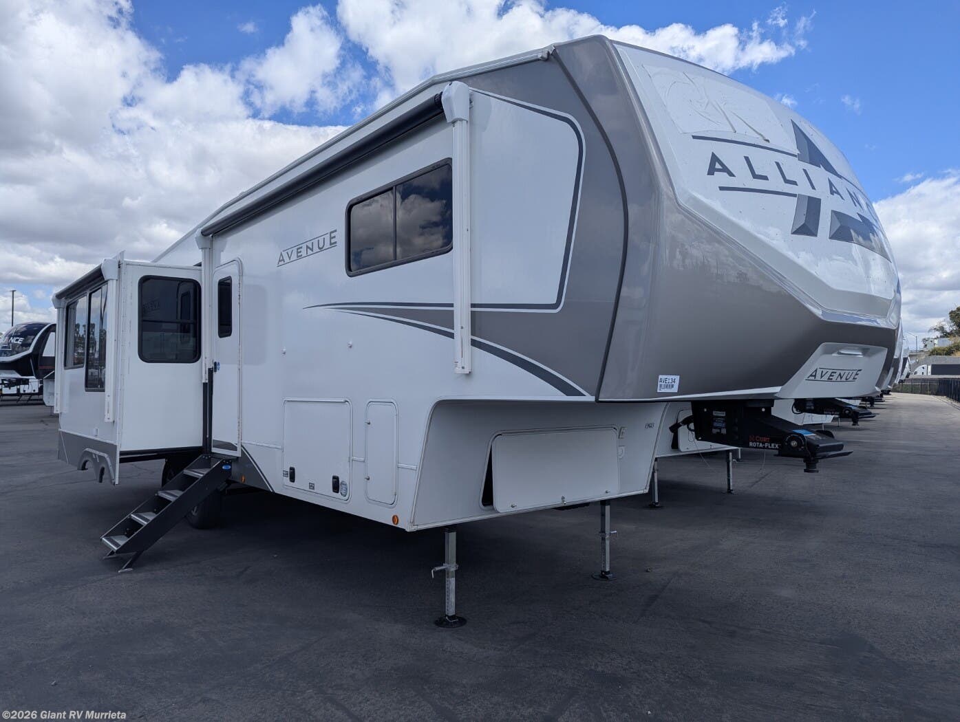 New 2026 Alliance RV Avenue 32RLS available in Murrieta, California