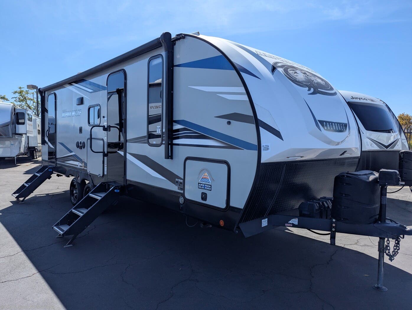 Used 2022 Forest River Cherokee Alpha Wolf 23DBH-L available in Murrieta, California