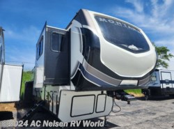 Used 2020 Keystone Montana 377FL available in Omaha, Nebraska