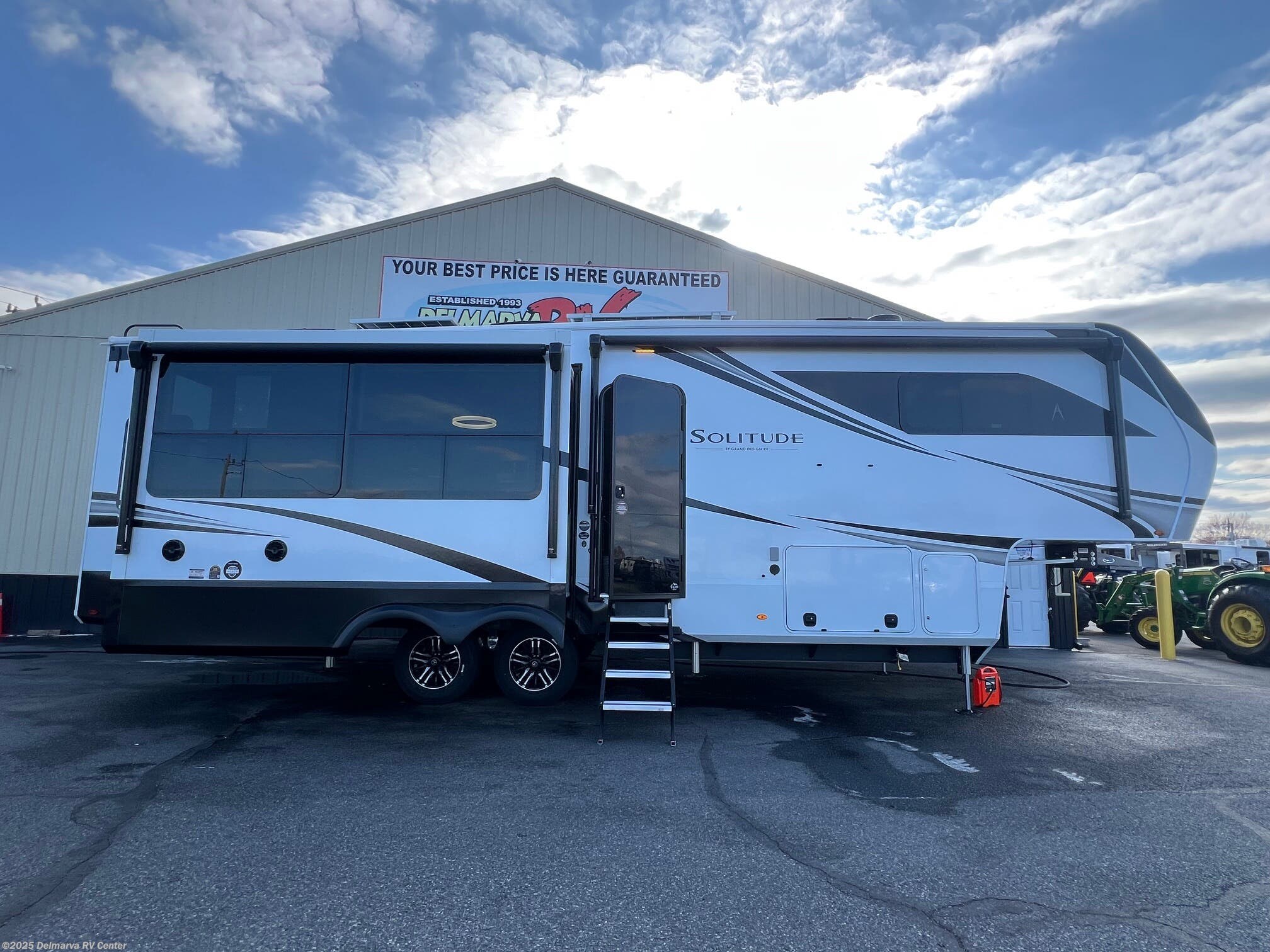 New 2025 Grand Design Solitude 310GK available in Milford, Delaware