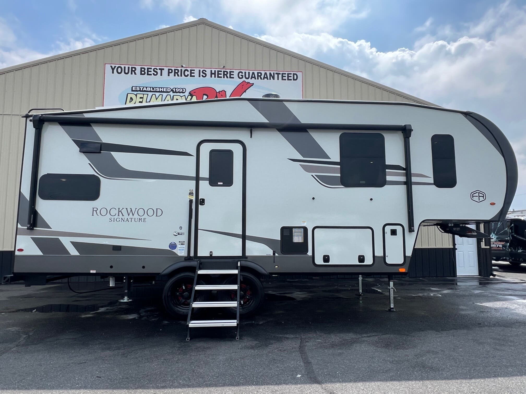 New 2025 Forest River Rockwood Signature R281RK available in Milford, Delaware