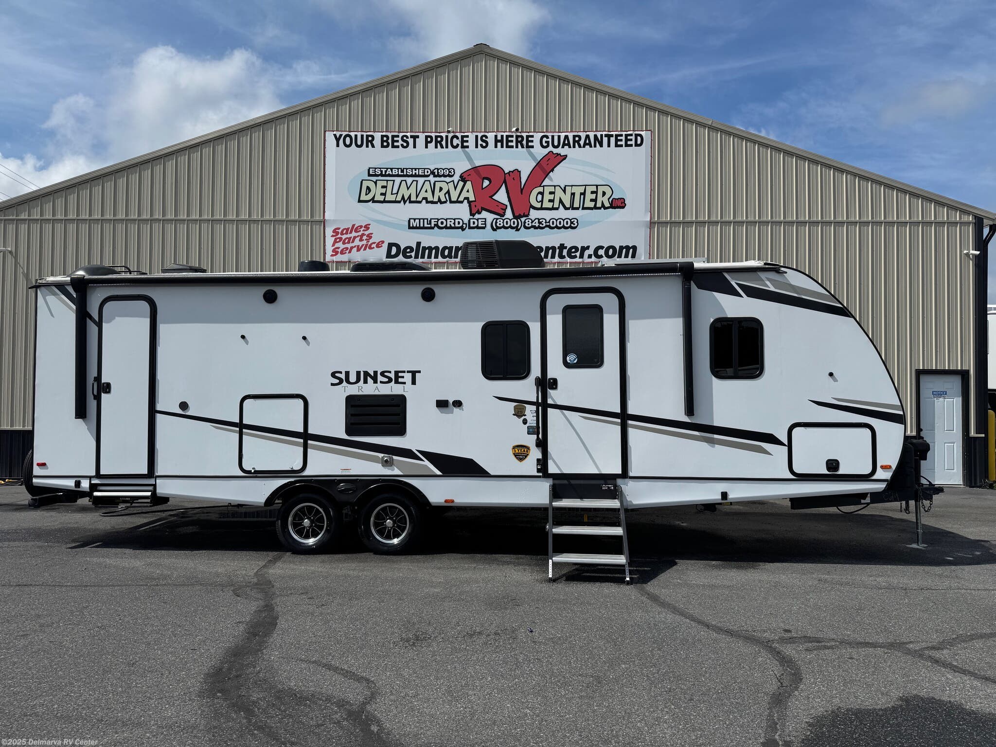 Used 2022 CrossRoads Sunset Trail Super Lite SS272BH available in Milford North, Delaware