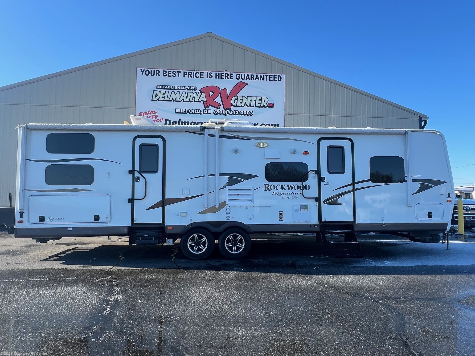 Used 2014 Forest River Rockwood Signature Ultra Lite 8311S available in Milford, Delaware
