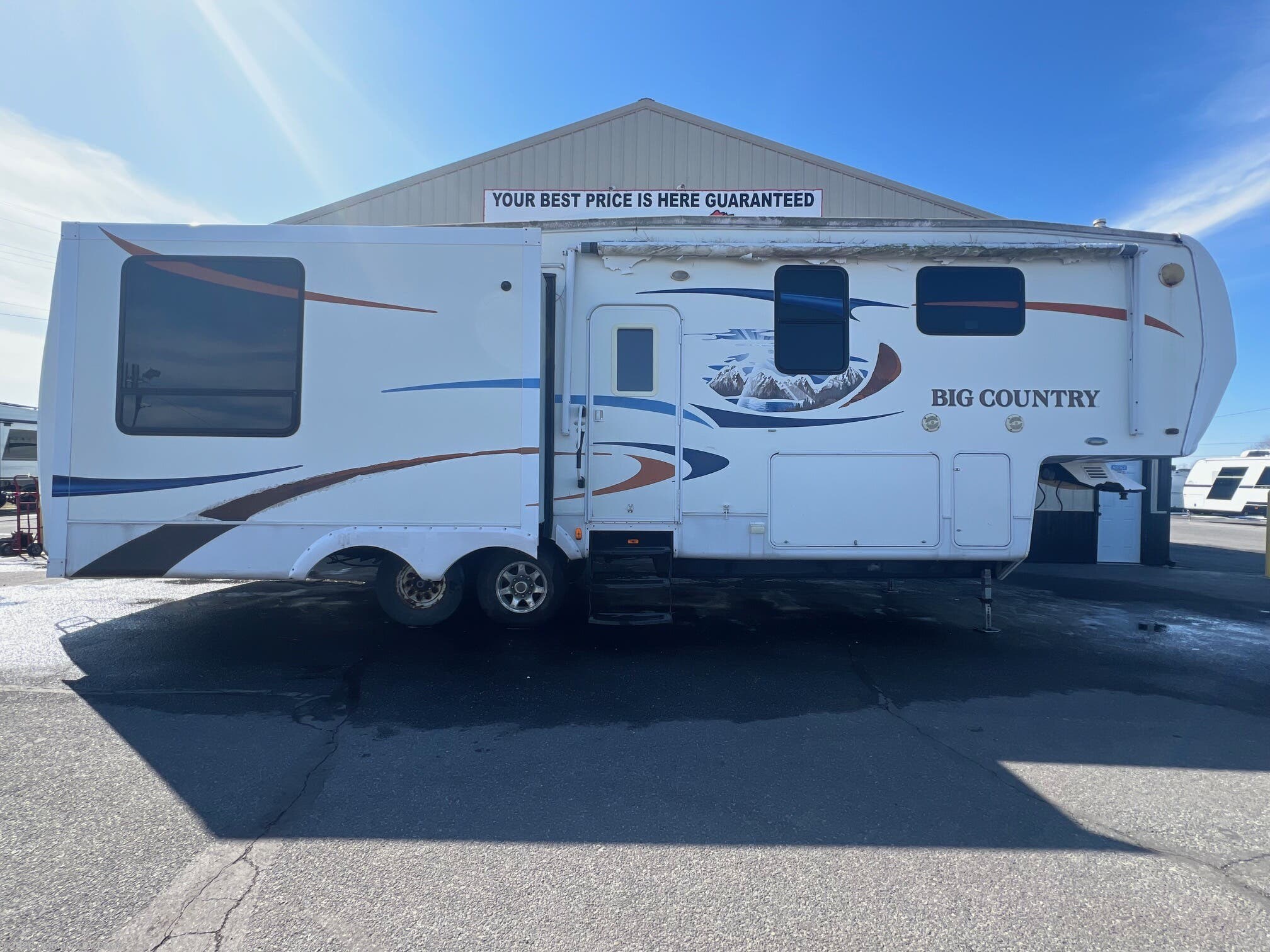 Used 2009 Heartland Big Country 3250TS available in Milford, Delaware