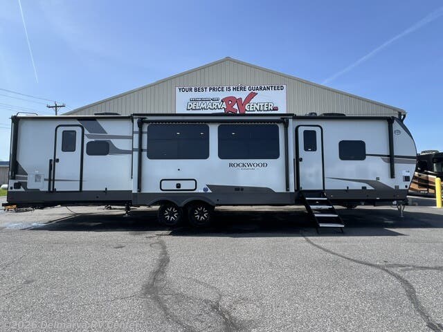 New 2026 Forest River Rockwood Signature 8421DB available in Milford, Delaware