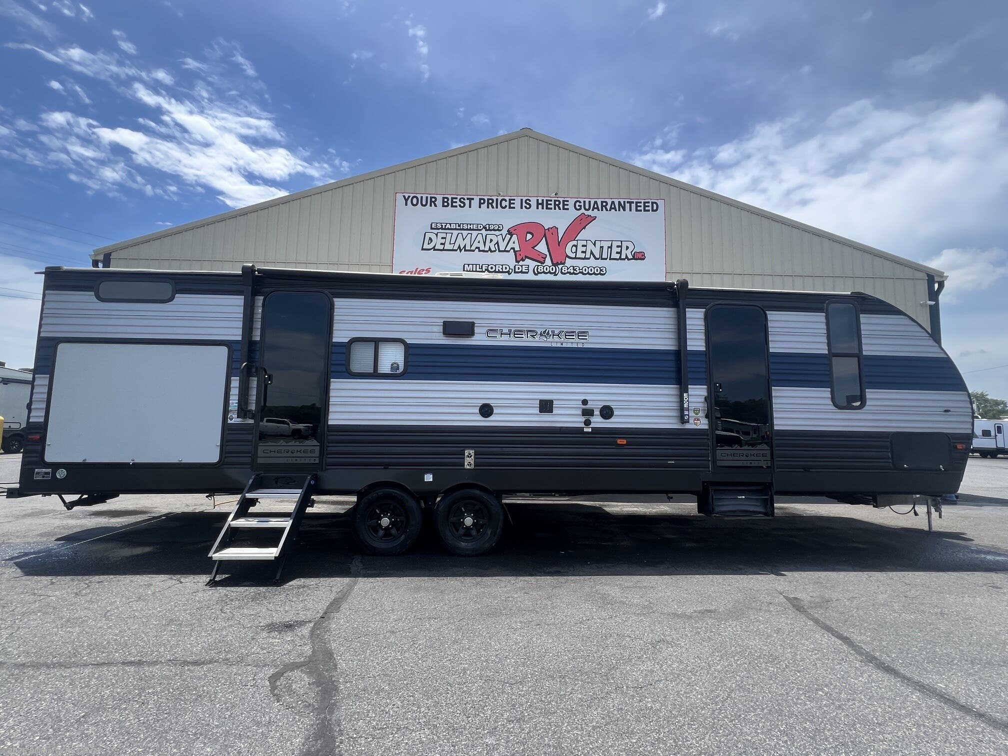 Used 2021 Forest River Cherokee 294GEBG available in Milford, Delaware